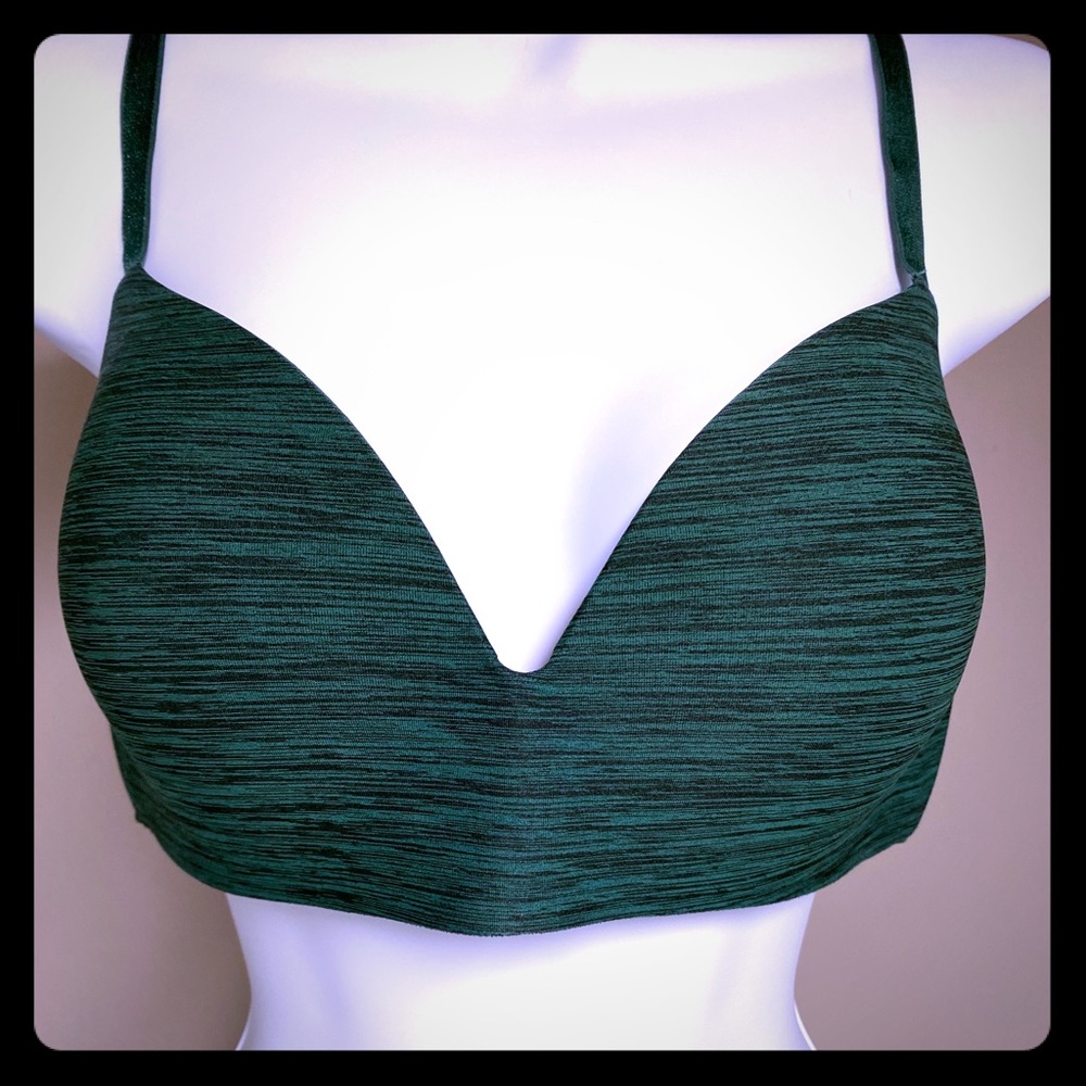 Victoria’s Secret wireless T-shirt Bra 36C